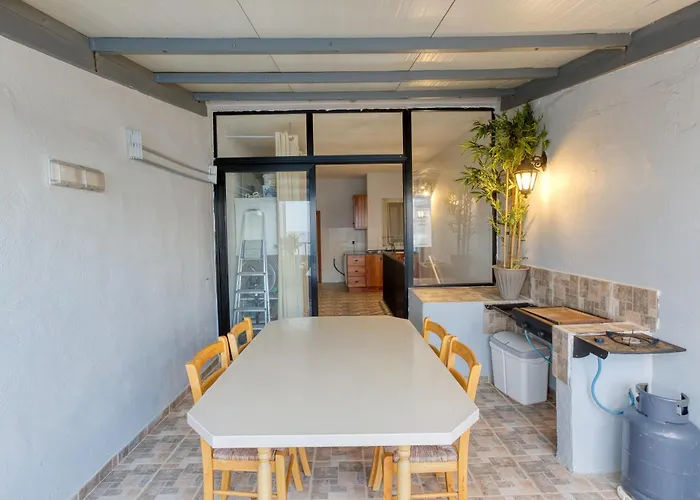 Spb26 - Seafront House In Bugibba St. Paul's Bay