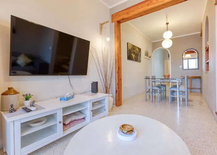 Spb26 - Seafront House In Bugibba * St. Paul's Bay